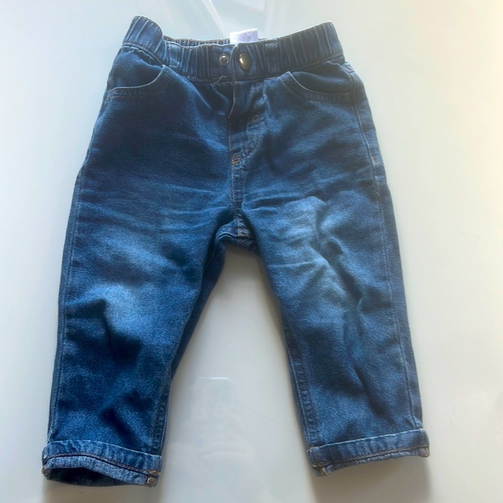 Jeans for a 12 month old 
Good condition